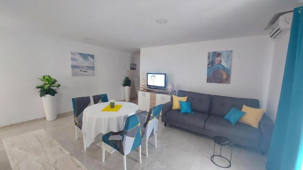 Apartments Mestral Башка-Вода Экстерьер фото